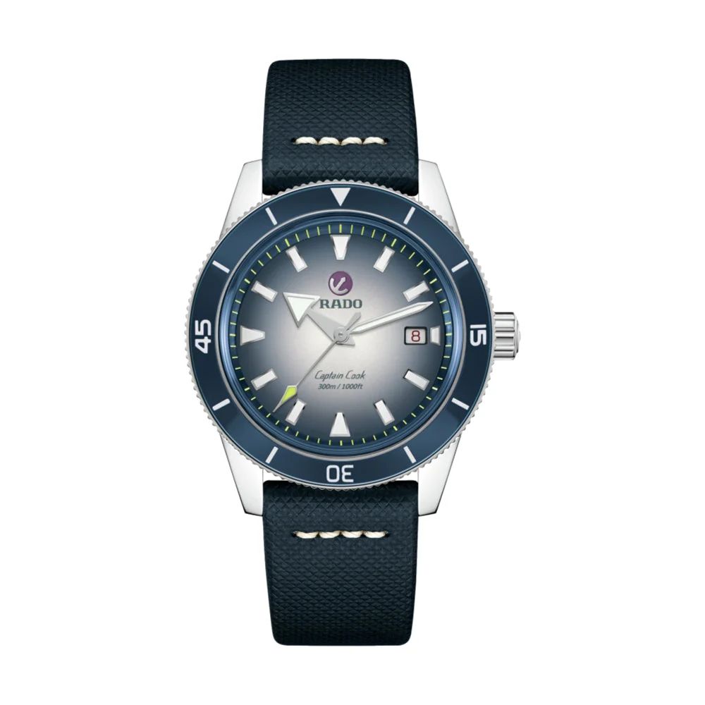 Captain Cook Automatic 42mm - Blue on Bracelet w/ Extra Leather and Fabric Straps - Image 3
