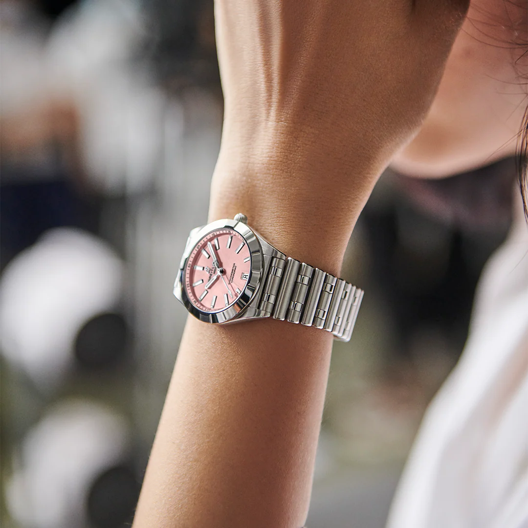 Chronomat 32mm - Pink with Diamonds on Bracelet - Image 4