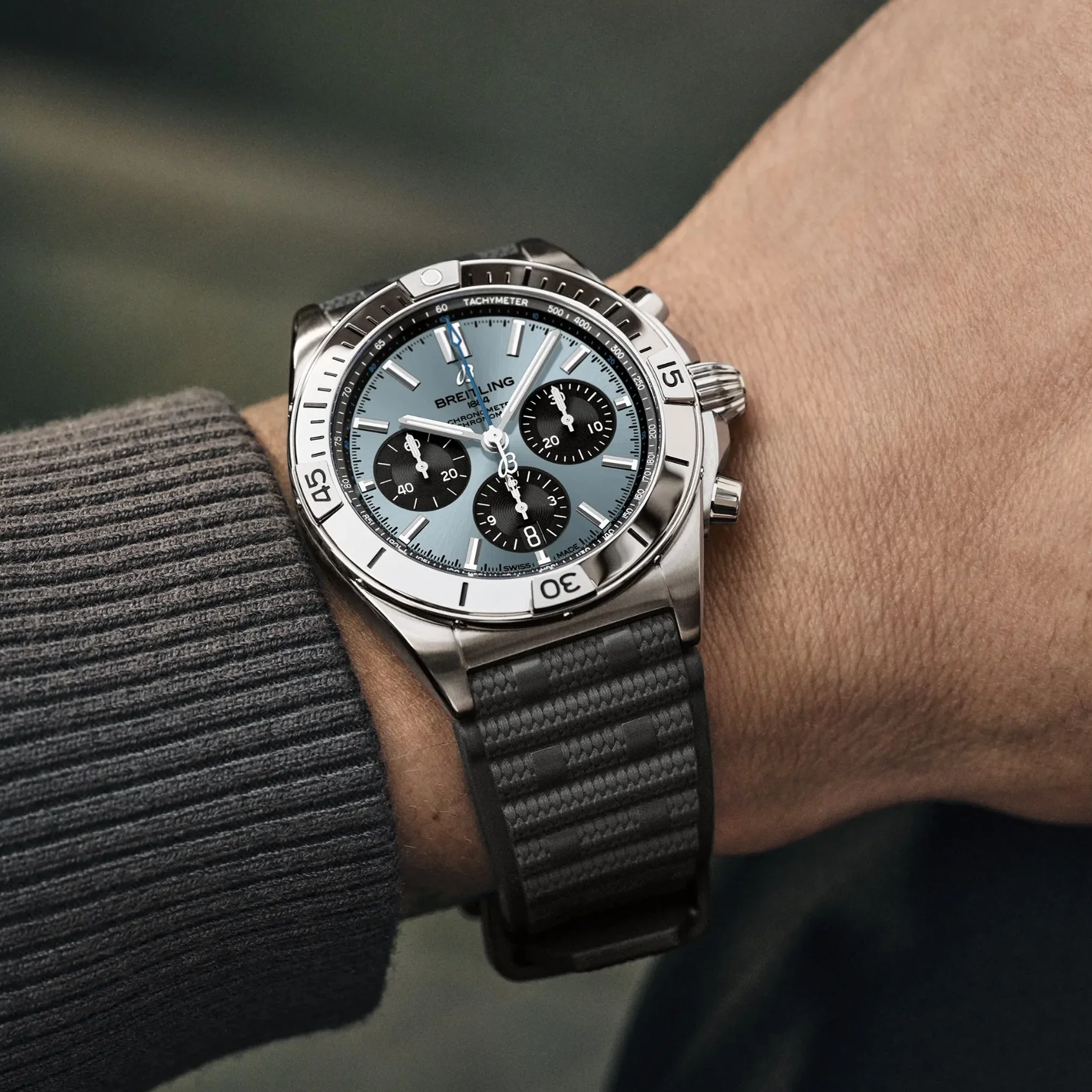 Chronomat B01 42mm - Ice Blue on Rubber Strap - Image 3
