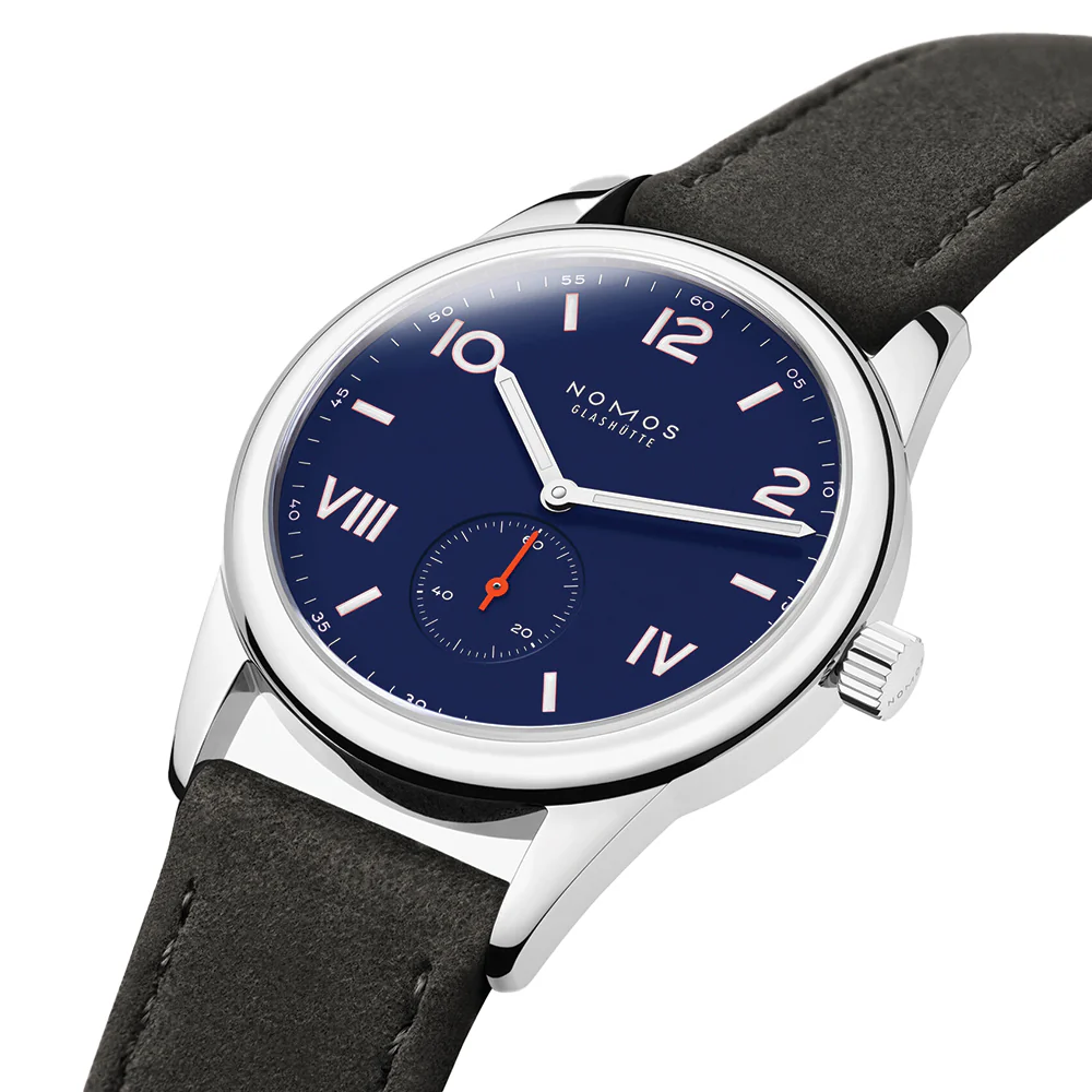 Club Campus 38mm - Night Sky on Strap - Image 2