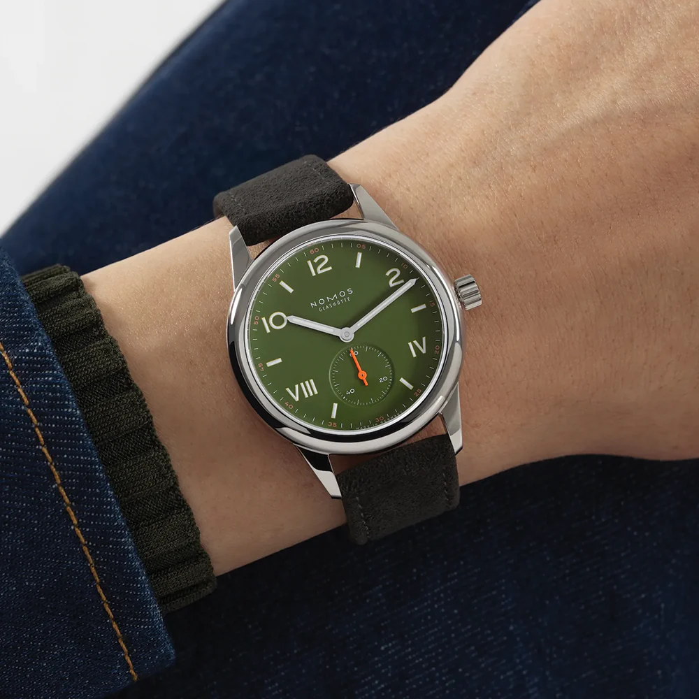 Club Campus Steel Back 36mm - Olive on Leather Strap - Image 3