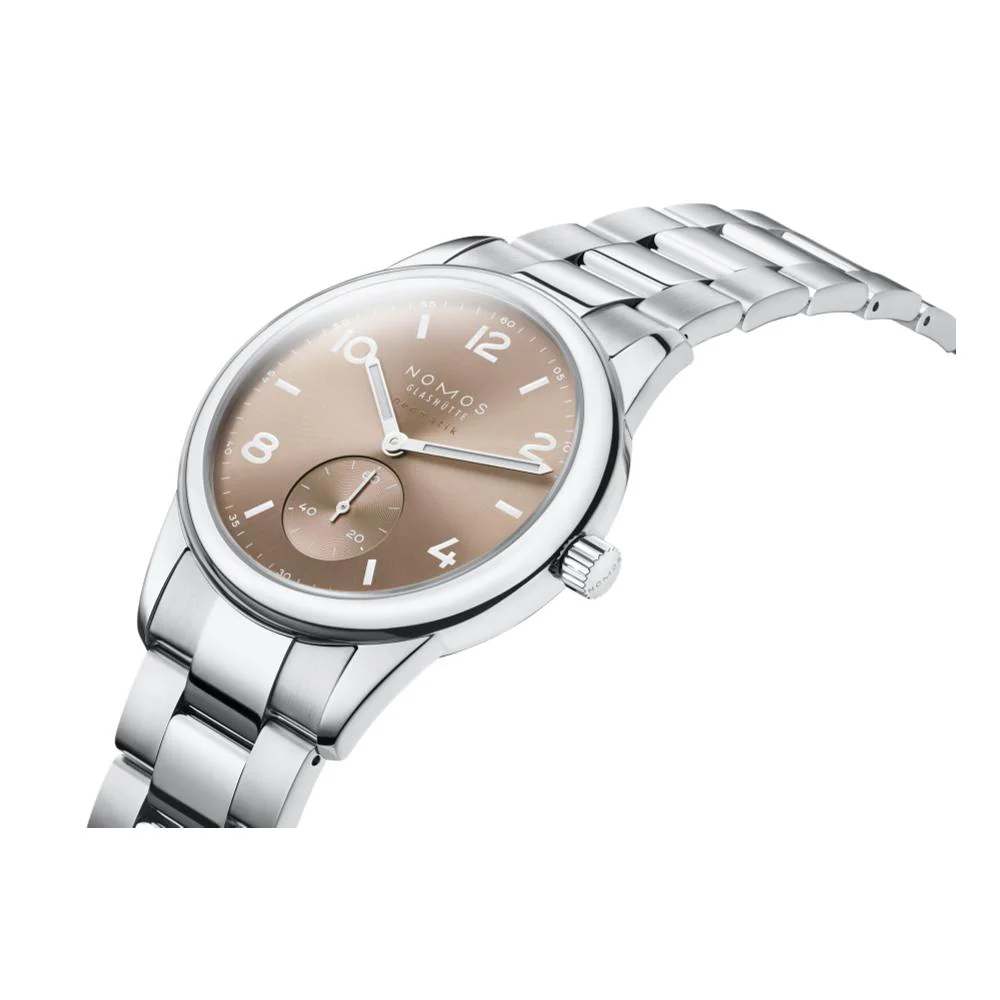 Club Sport Neomatik 39mm - Ember on Bracelet - Image 4
