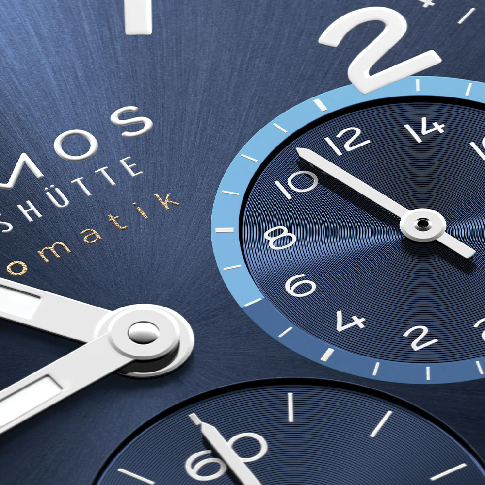 Club Sport Neomatik Worldtimer 40mm - Blue on Bracelet - Image 5