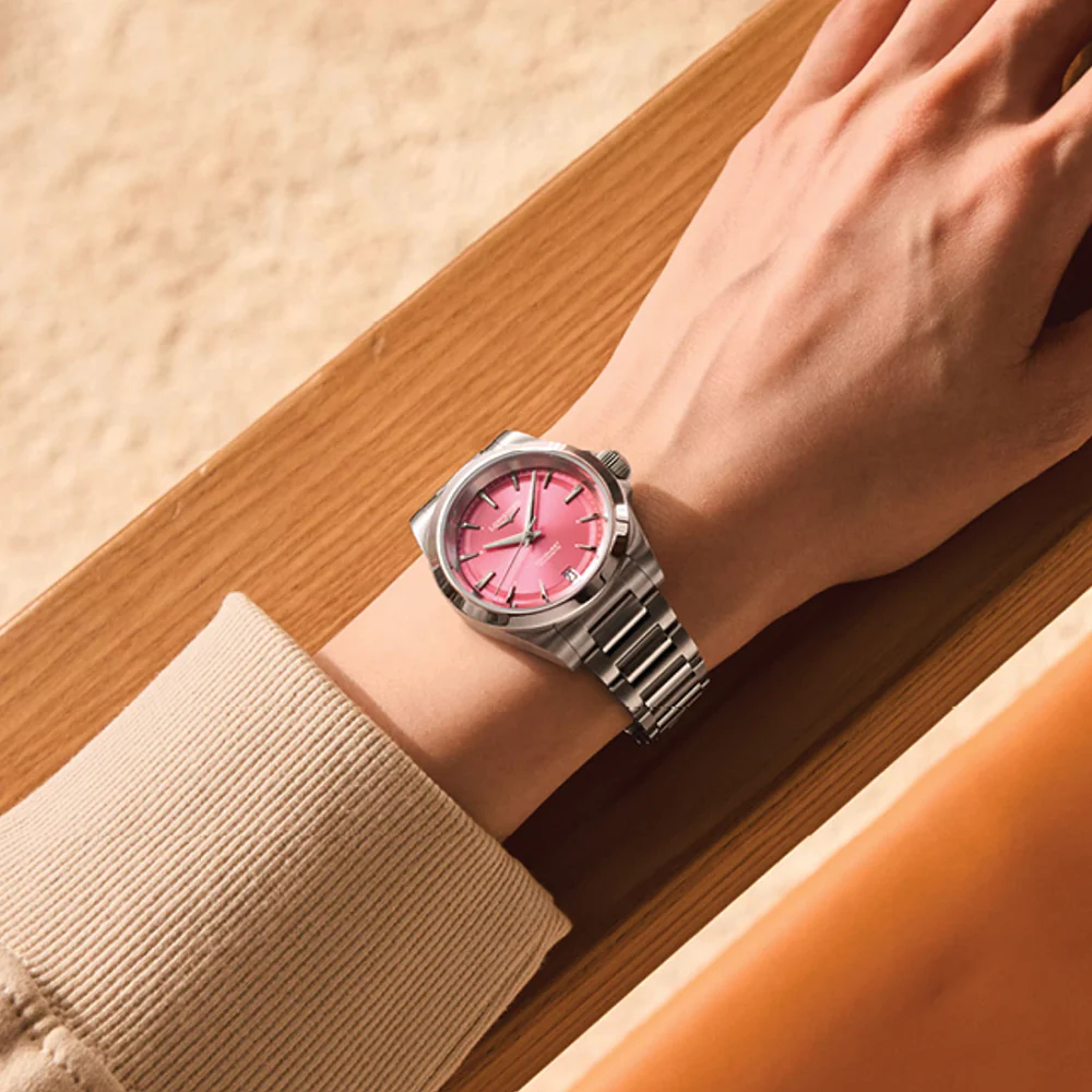 Conquest 34mm - Sunray Pink on Bracelet - Image 3