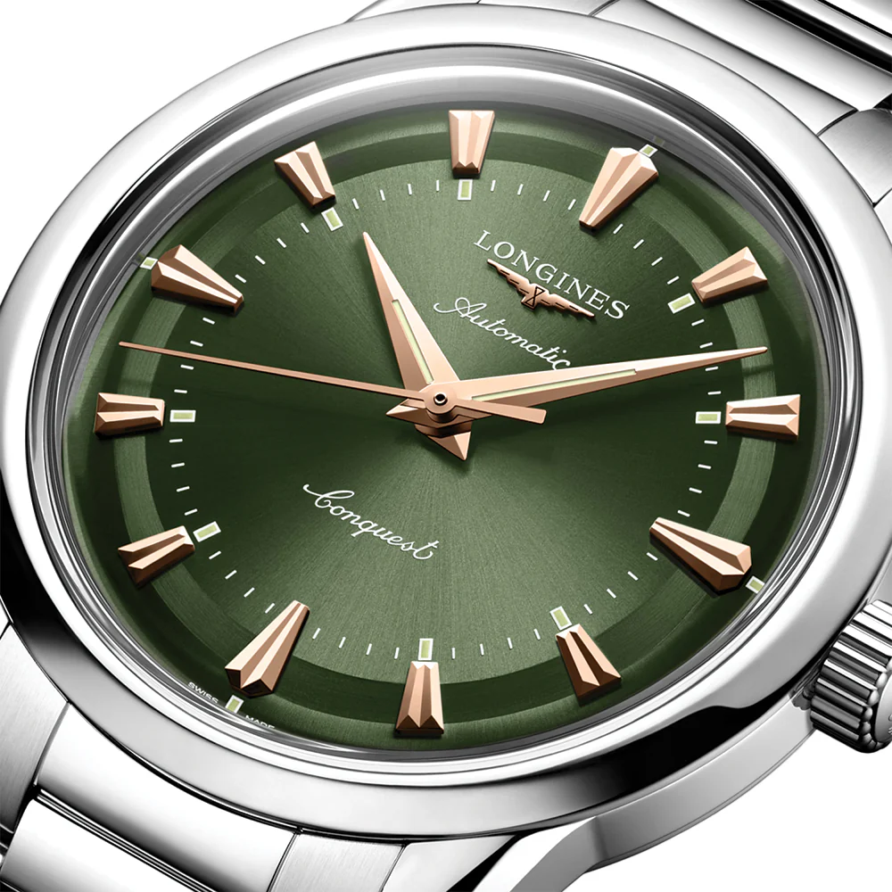 Conquest Heritage 38mm - Green on Bracelet - Image 3