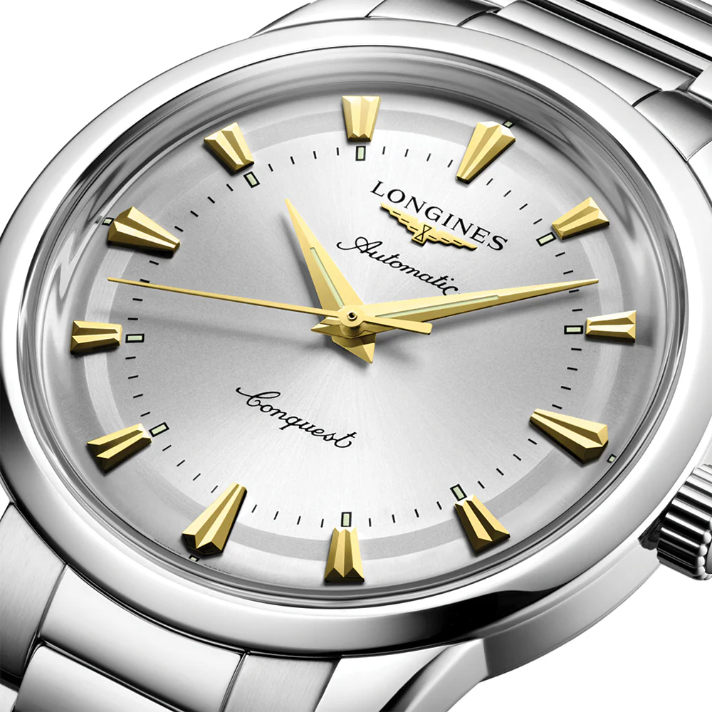 Conquest Heritage 40mm - Silver on Bracelet - Image 3