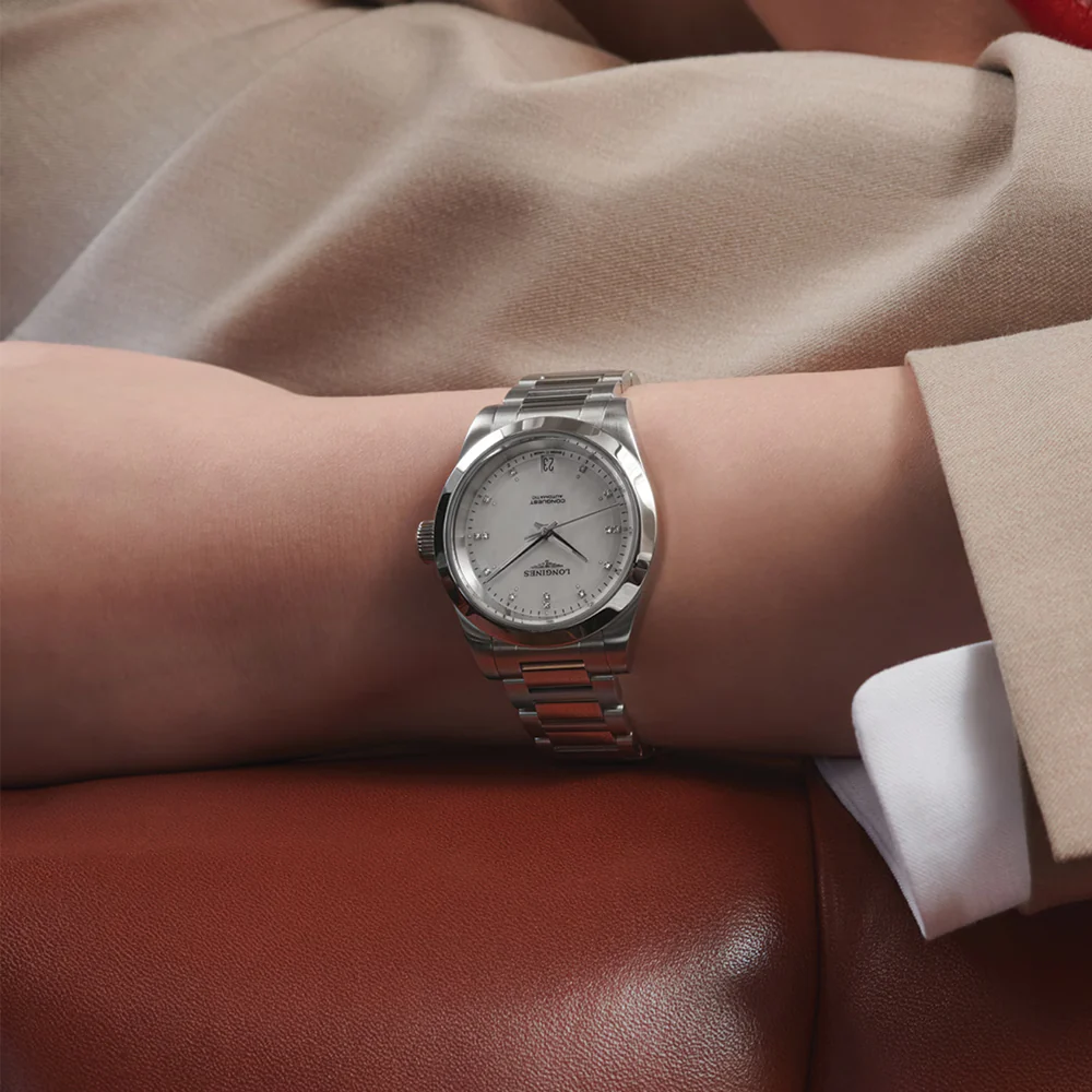 Conquest with Diamonds 34mm - White Mother of Pearl on Bracelet - Image 3