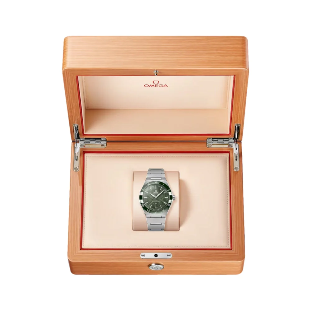 Constellation 41mm - Green Meteorite on Bracelet - Image 3