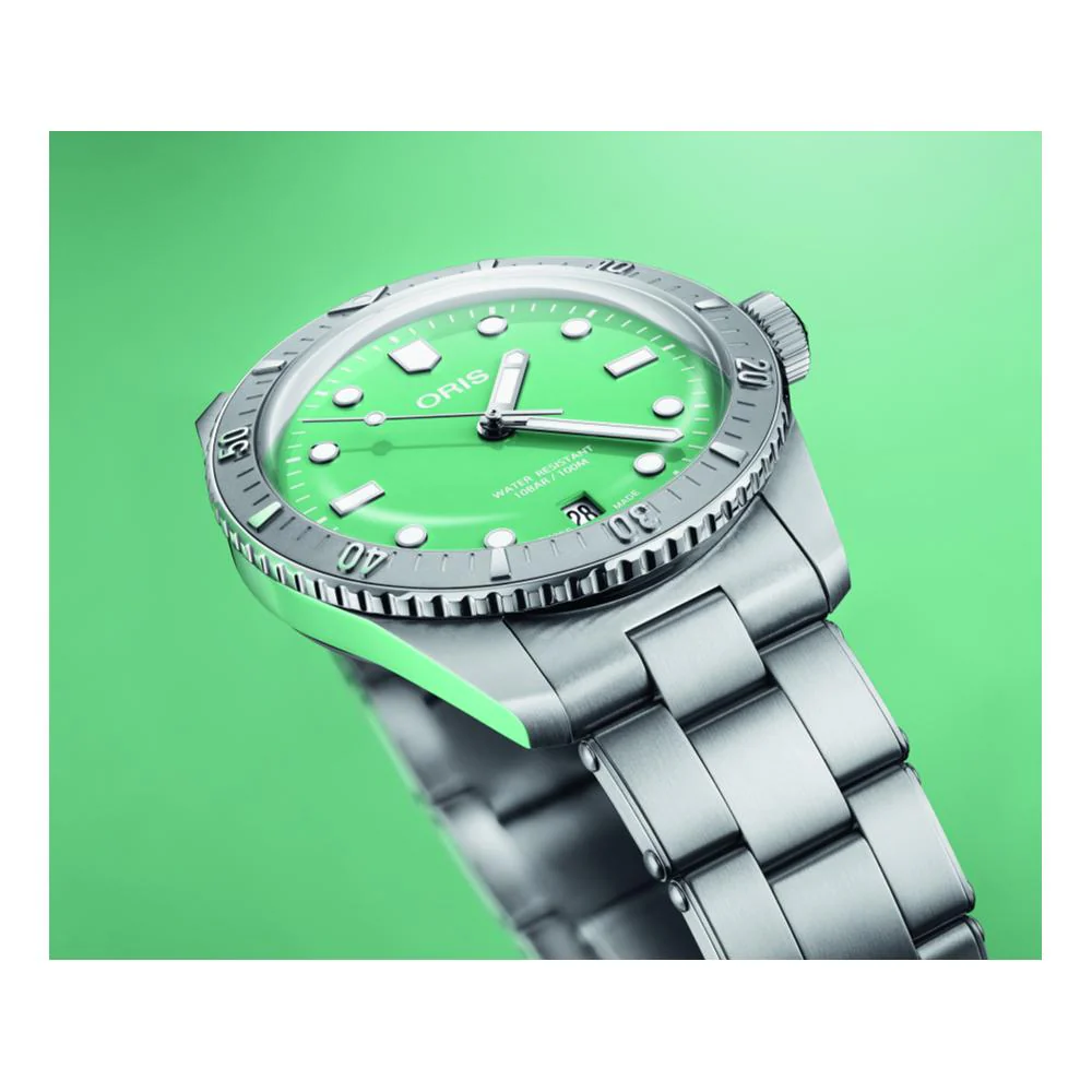Divers Sixty‑Five 'Cotton Candy' 38mm - Green on Bracelet - Image 2