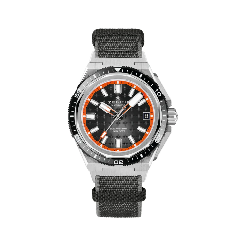Defy Extreme Diver Titanium 42.5mm - Black on Bracelet - Image 3