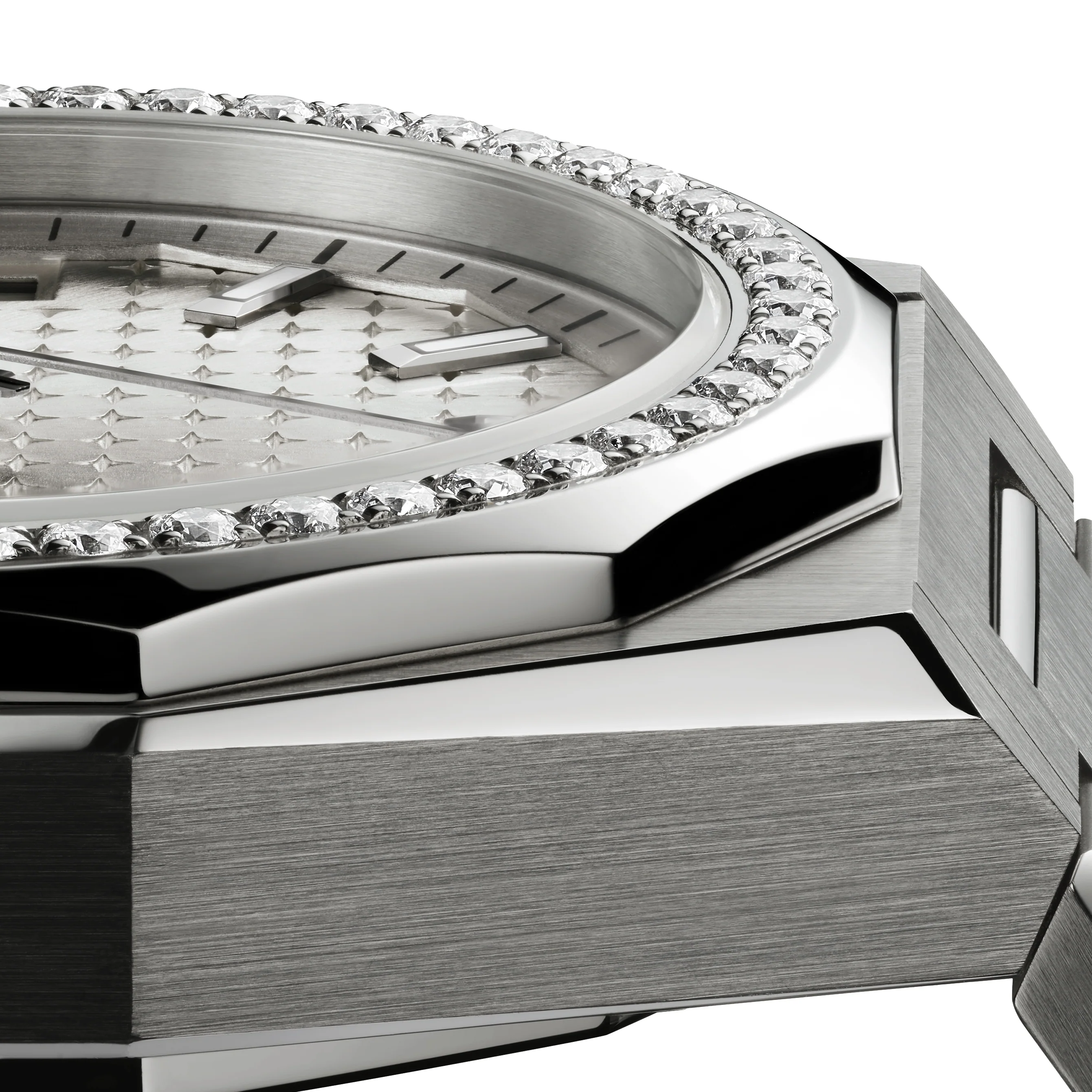 Defy Skyline w/ Diamonds 36mm - White-Toned on Bracelet w/ Extra Rubber Strap - Image 4