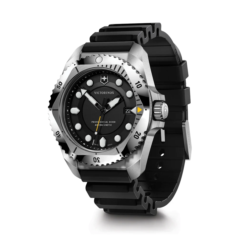Dive Pro Quartz 43mm - Black on Rubber Strap - Image 2