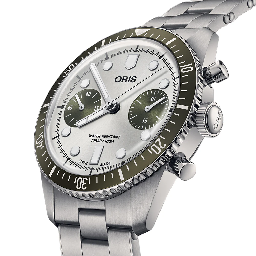 Divers Sixty-Five Chronograph 40mm - Silver on Bracelet - Image 2
