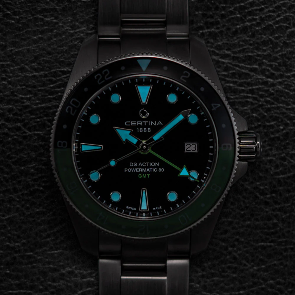 DS Action GMT Powermatic 80 41mm - Black on Bracelet - Image 4