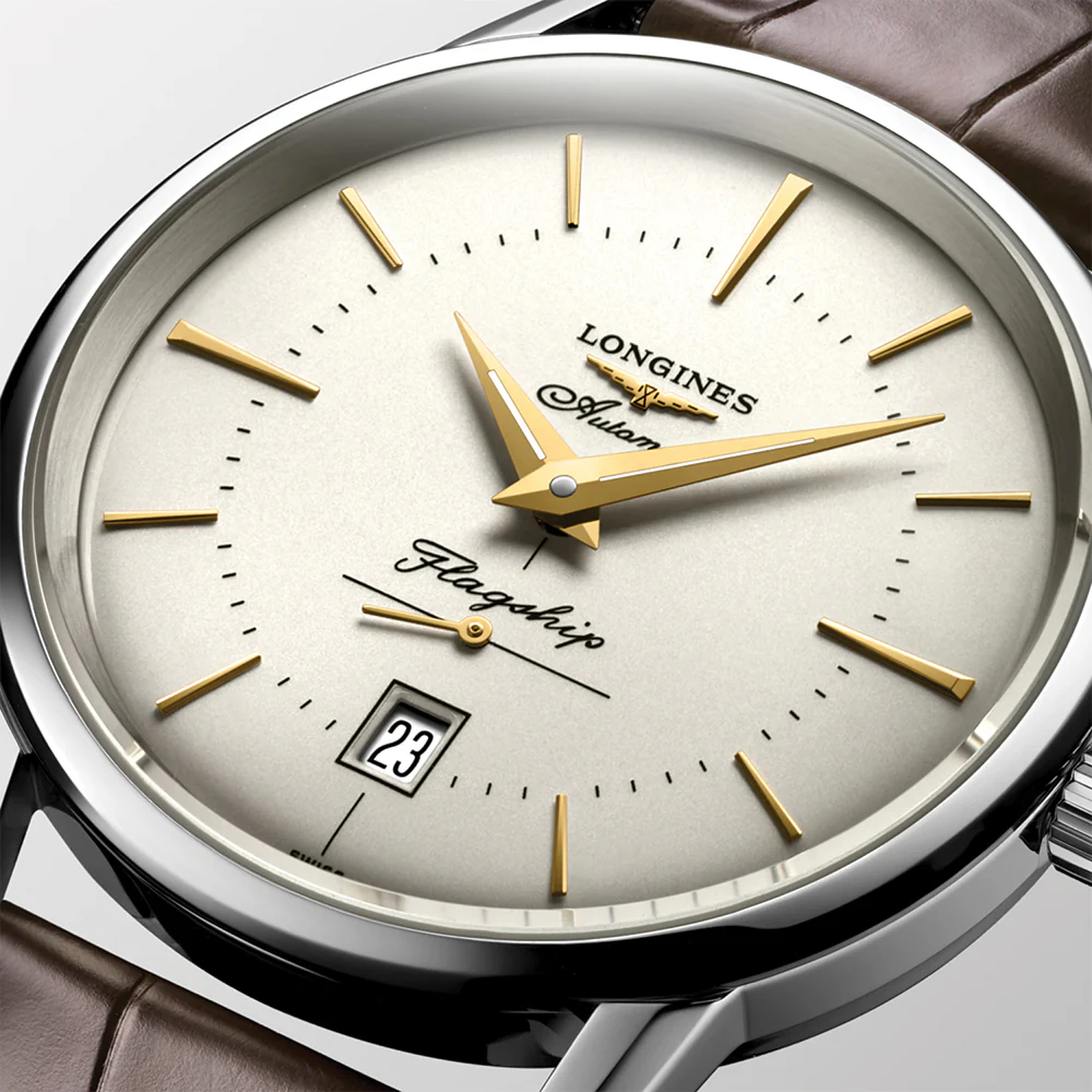 Flagship Heritage 38.5mm - Silver on Leather Strap - Image 5