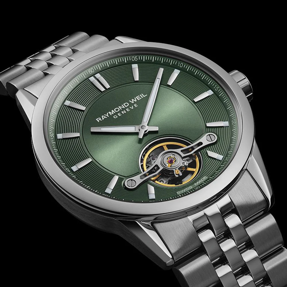 Freelancer Automatic 42.5mm - Green on Bracelet - Image 2