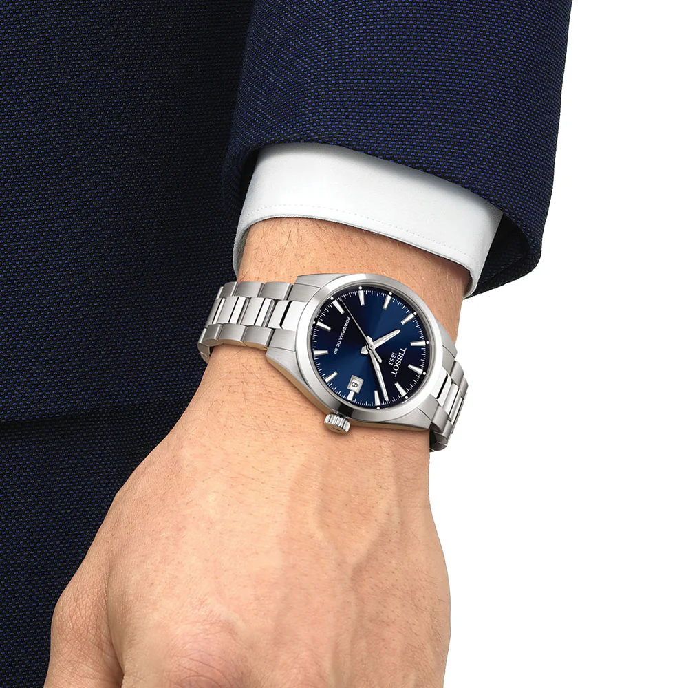 Gentleman 38mm - Blue on Bracelet - Image 3