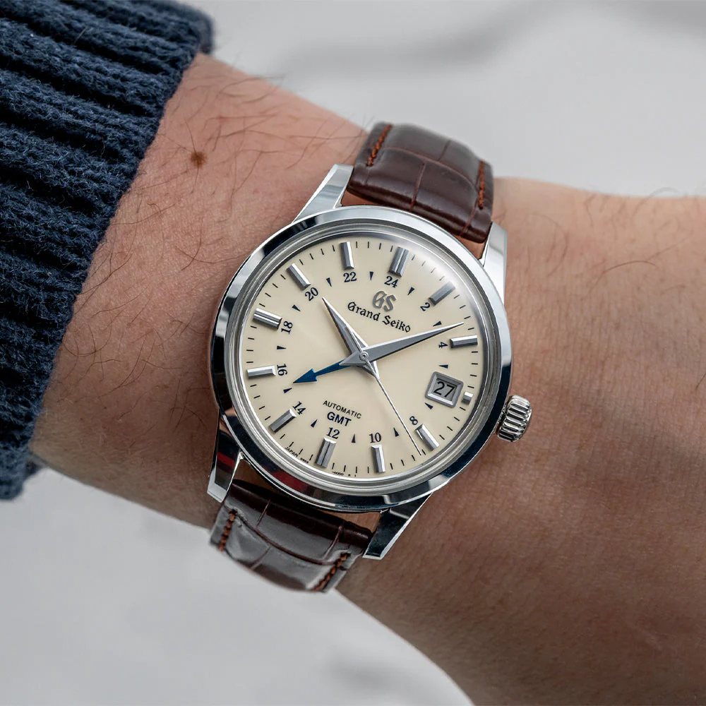 SBGM221 Elegance Mechanical GMT 39.5mm - Ivory on Leather Strap - Image 3