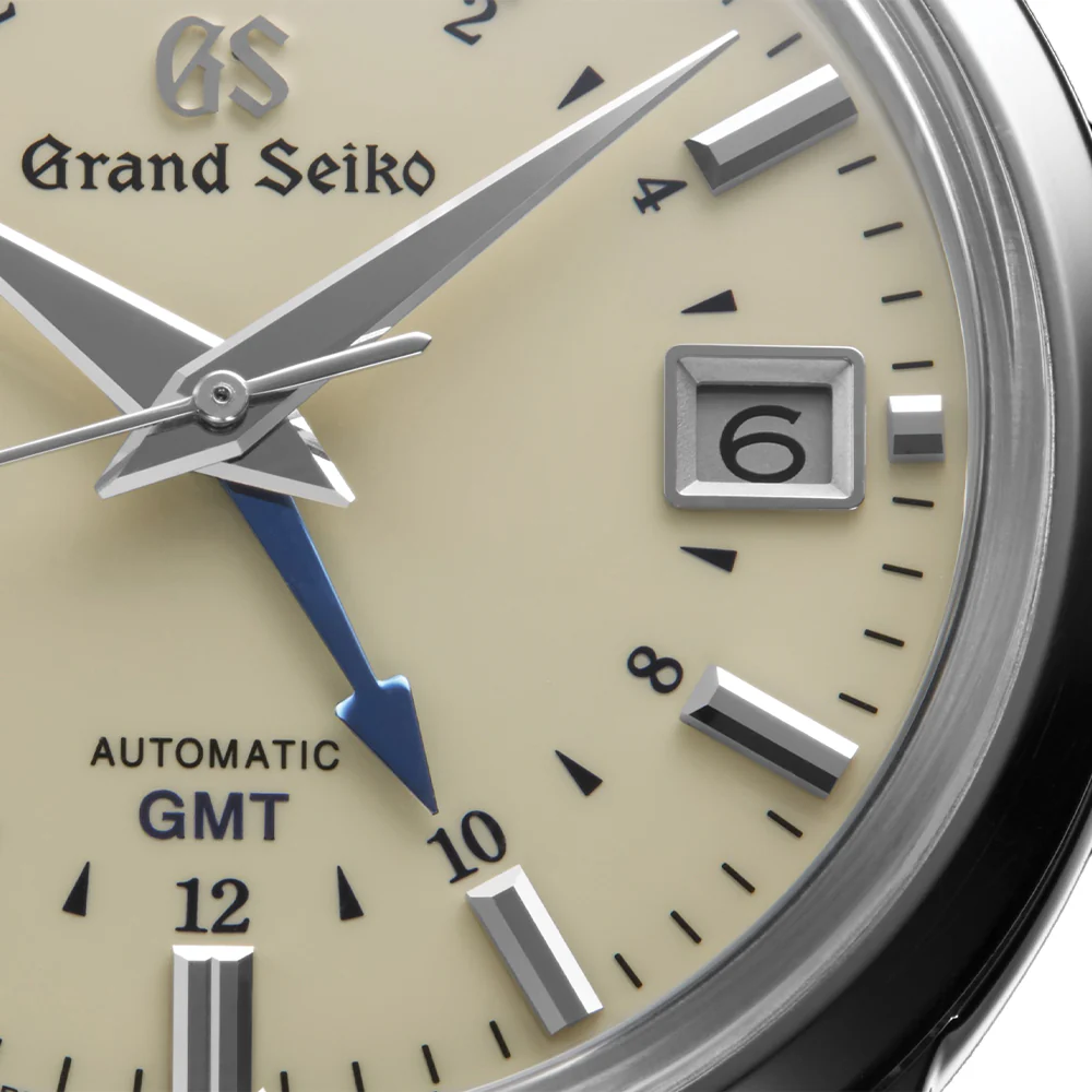 SBGM221 Elegance Mechanical GMT 39.5mm - Ivory on Leather Strap - Image 5
