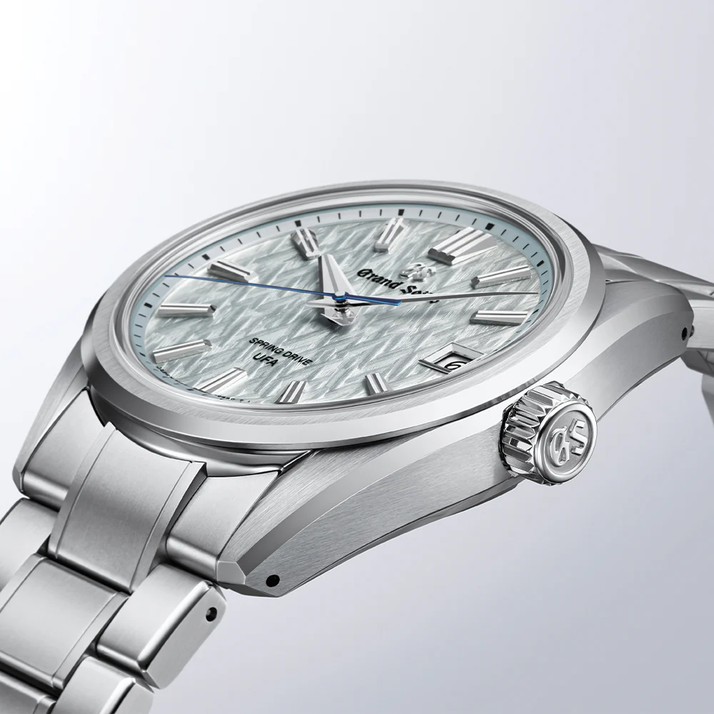 SLGB003 Evolution 9 Spring Drive UFA HI-Ti 37mm - Silver-Blue on Bracelet - Image 4