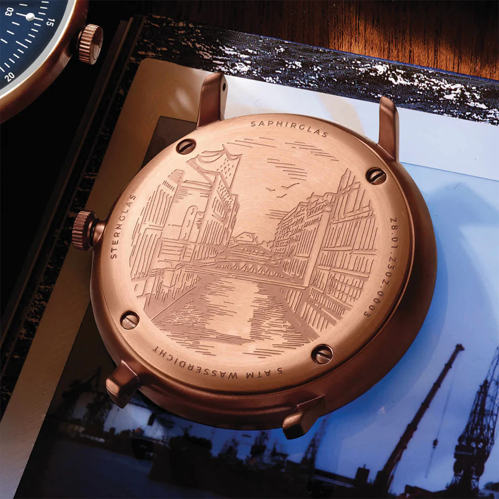 Hamburg Quartz Bronze 42mm - Blue on Leather Strap - Image 4
