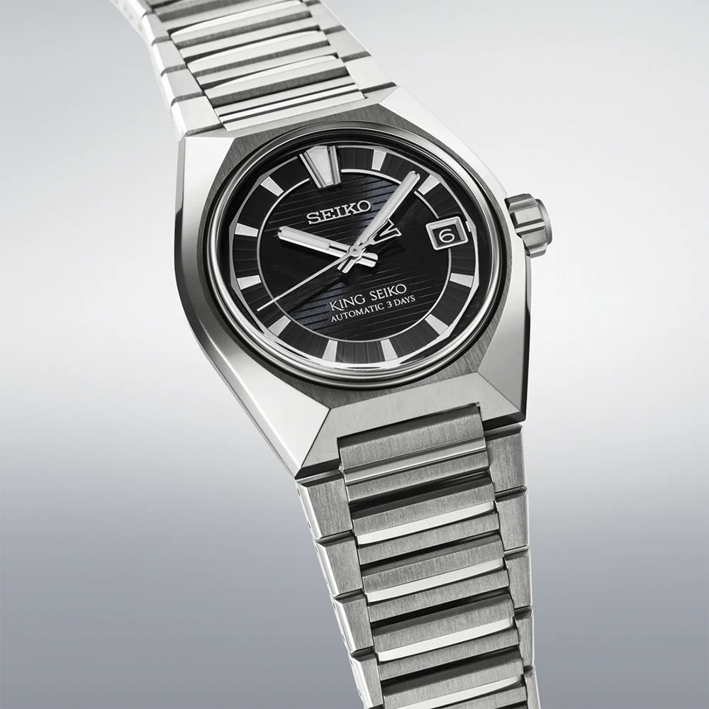 HKF003 King Seiko VANAC 41mm - Black on Bracelet - Image 3