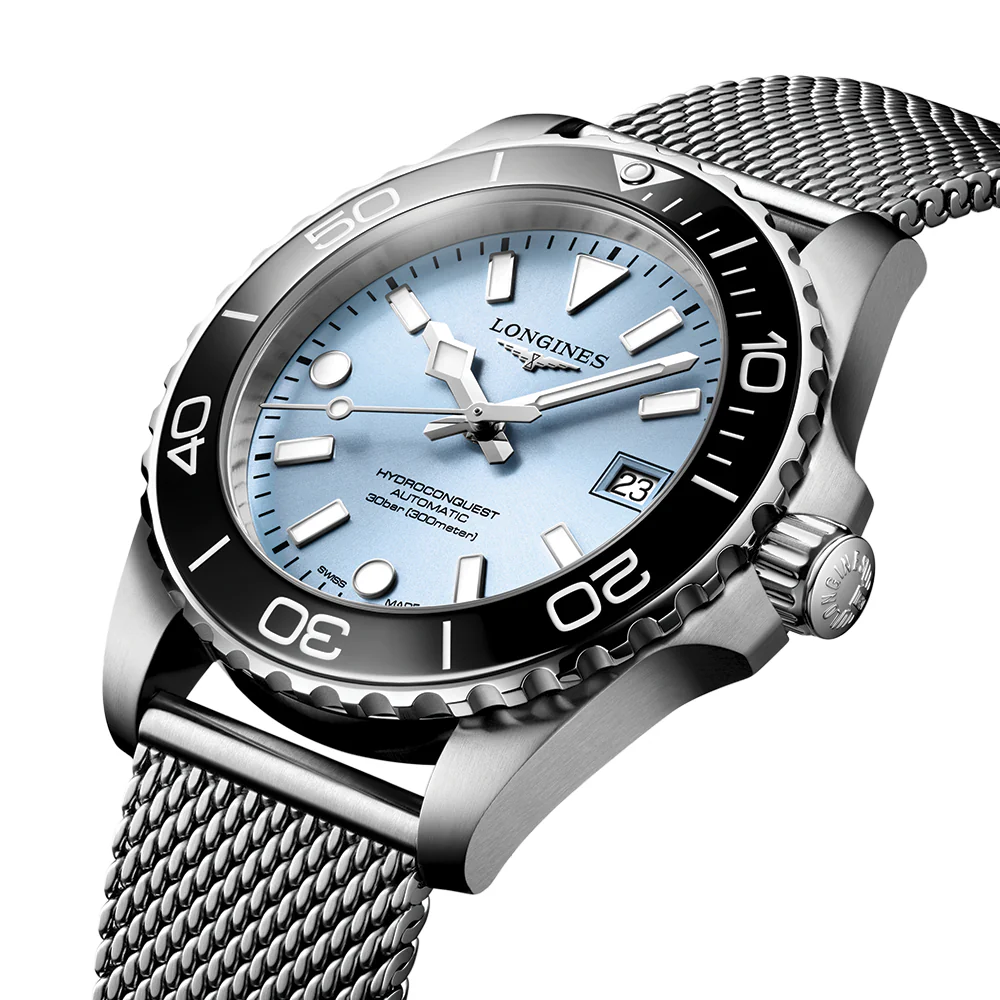 HydroConquest 39mm - Blue, Black Bezel on Mesh Bracelet - Image 4