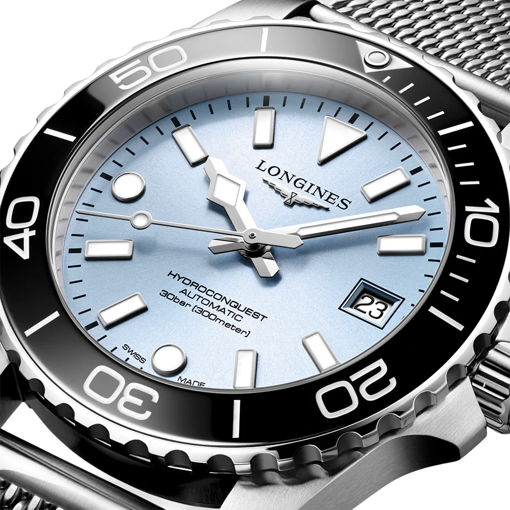 HydroConquest 39mm - Blue, Black Bezel on Mesh Bracelet - Image 5