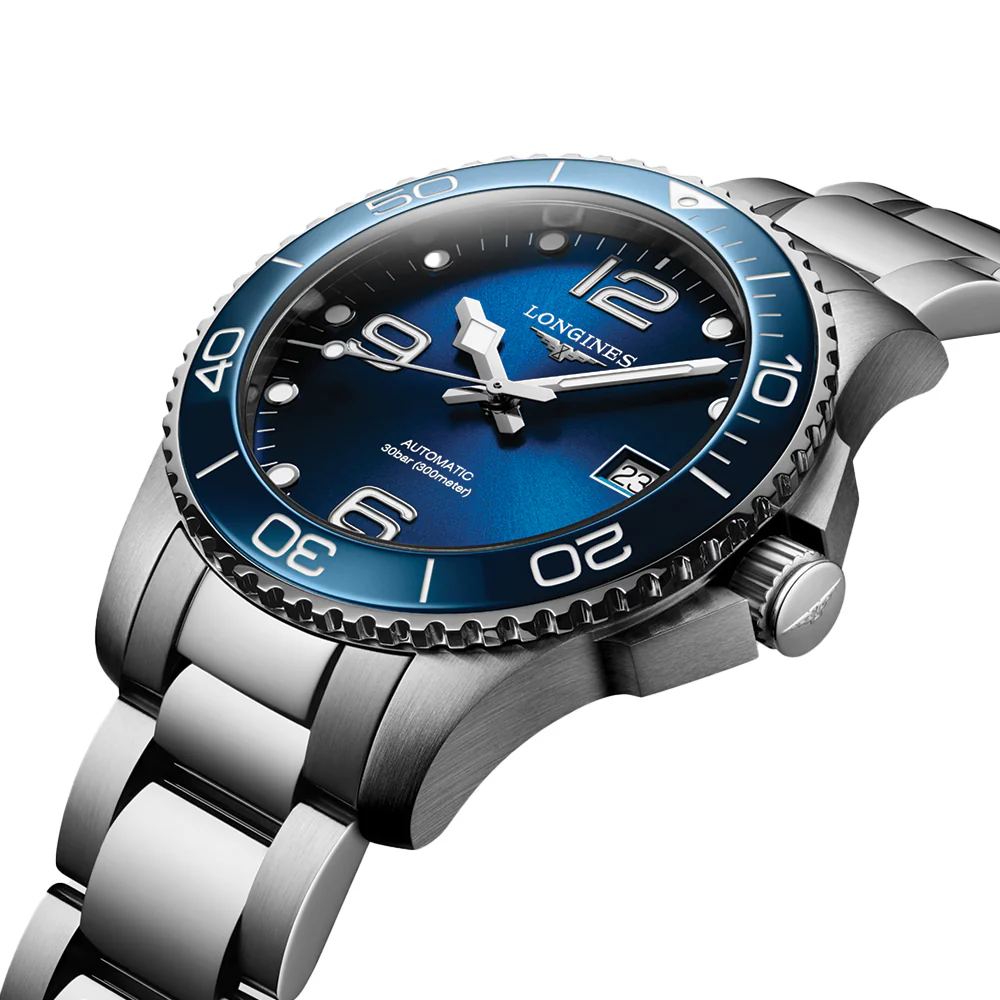 HydroConquest 39mm - Blue on Bracelet - Image 2
