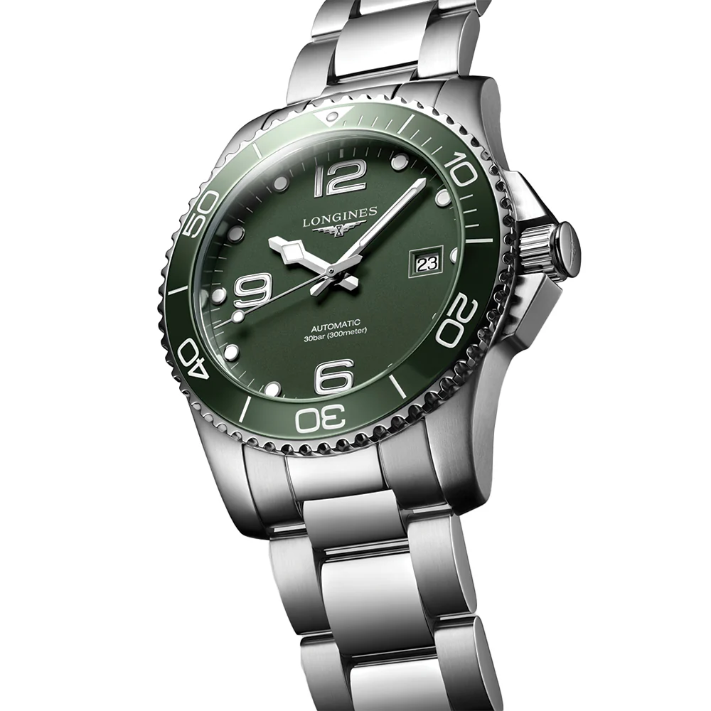 HydroConquest 41mm - Green on Bracelet - Image 4