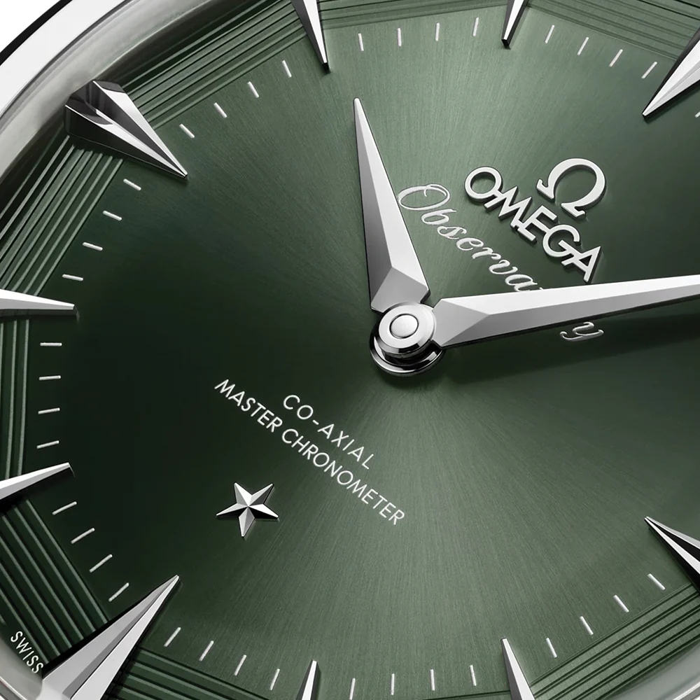 Constellation Observatory 39.4mm - Green on Leather Strap - Image 3