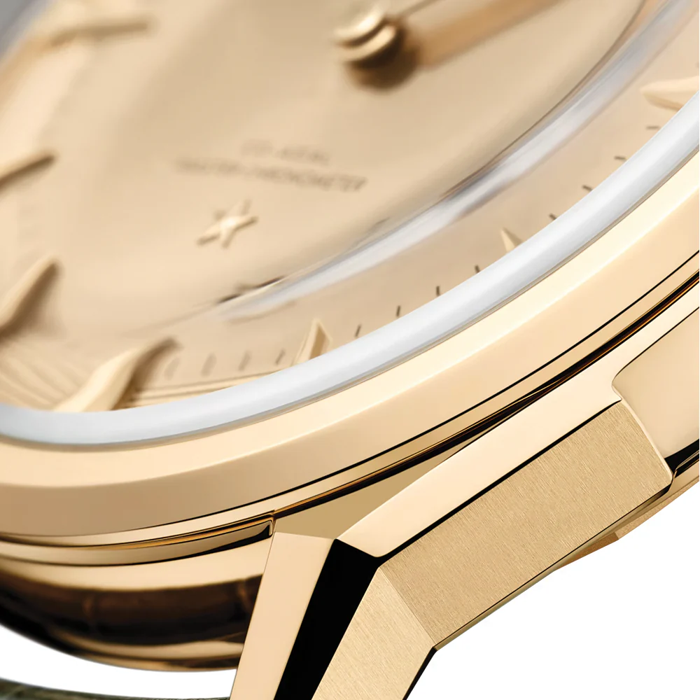 Constellation Observatory Moonshine™ Gold 39.4mm - Gold on Leather Strap - Image 4