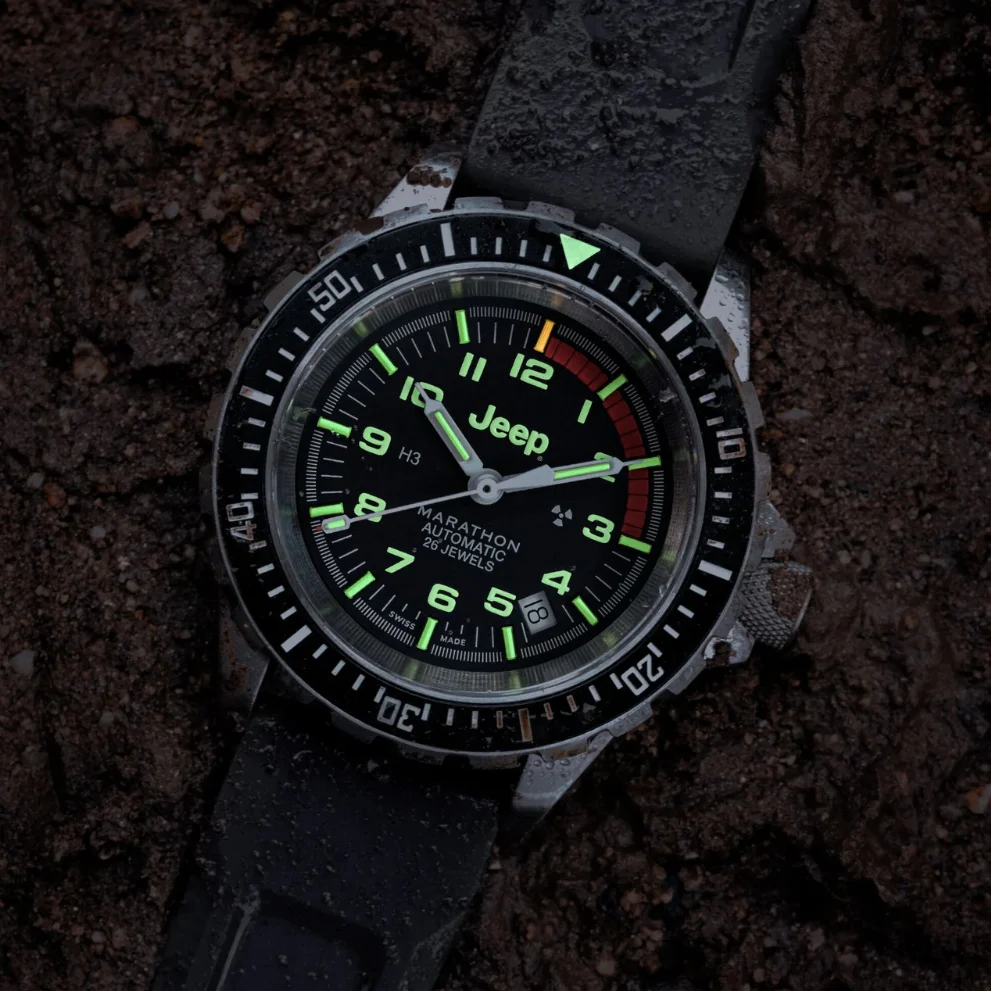 GSAR Diver's Automatic Jeep Rubicon 41mm - Black on Rubber Strap - Image 6