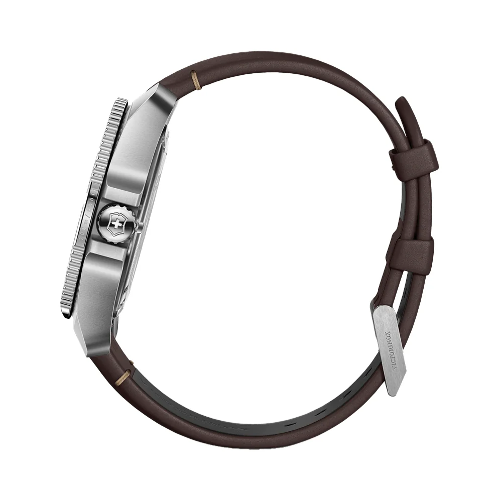 Journey 1884 Quartz 43mm - Black on Leather Strap w/ Extra Rubber Strap - Image 5