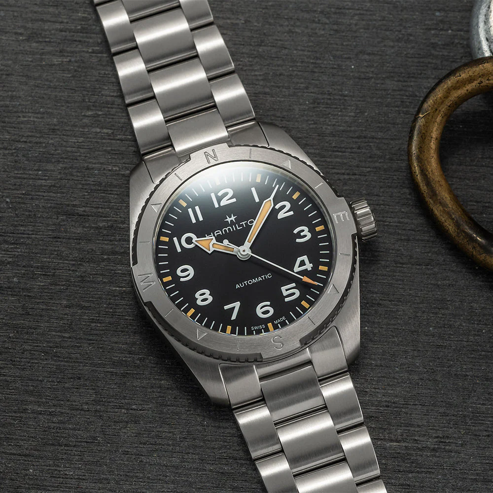 Khaki Field Expedition 37mm - Black on Bracelet - Image 3