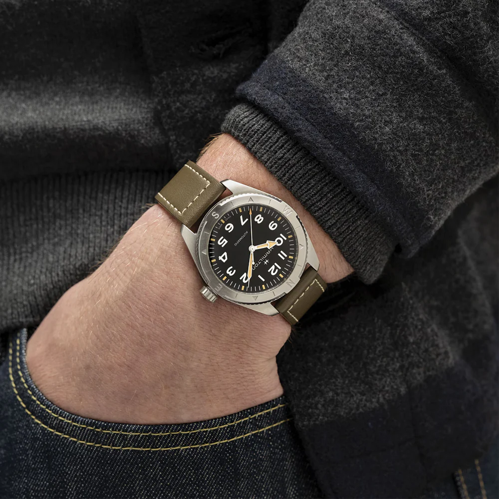 Khaki Field Expedition 41mm - Black on Strap - Image 3