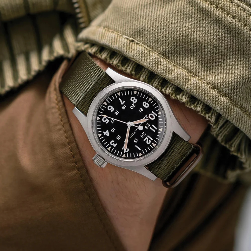 Khaki Field Mechanical 38mm - Black on Textile Strap - Image 3