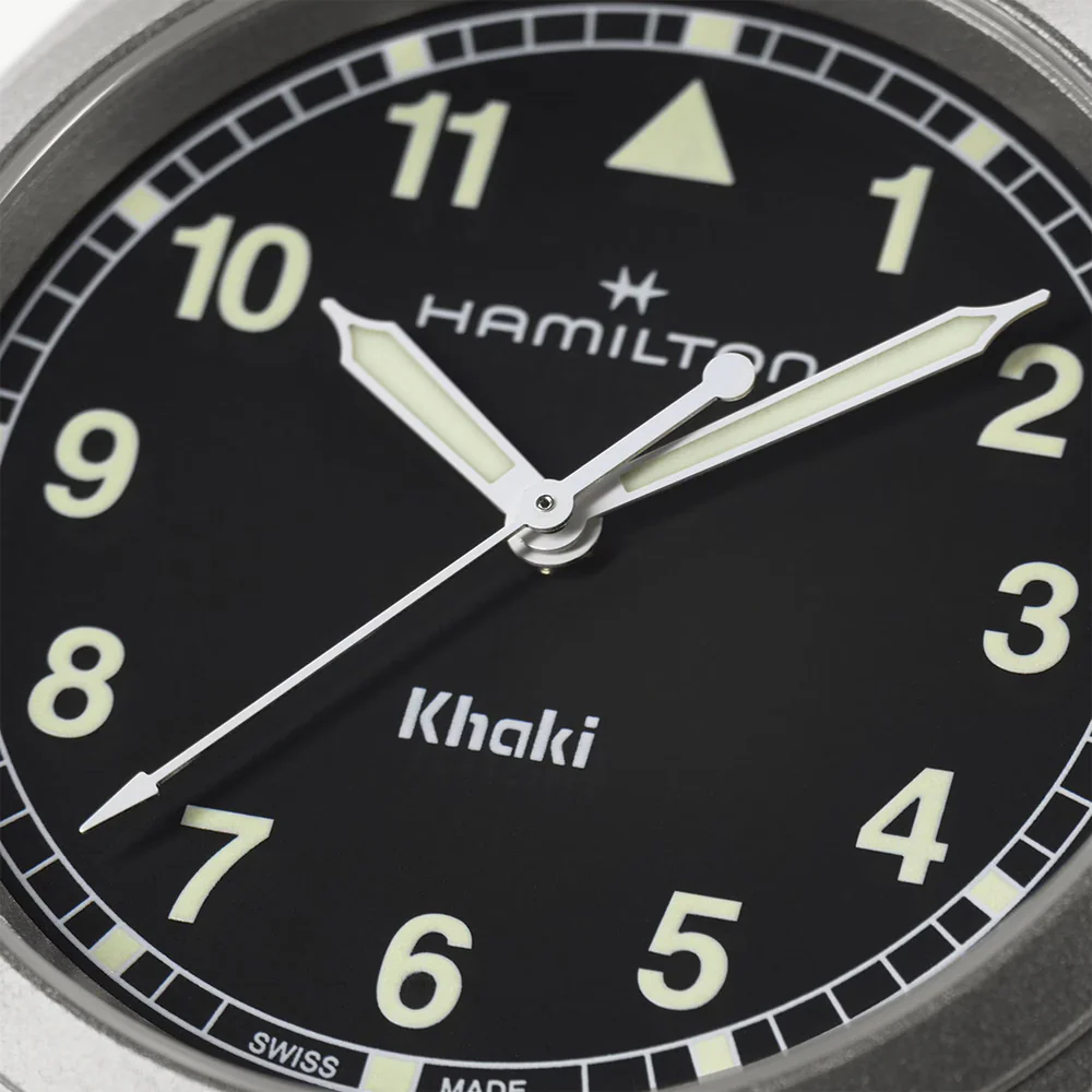 Khaki Field Quartz 38mm - Black w/ White Numerals on Bracelet - Image 3