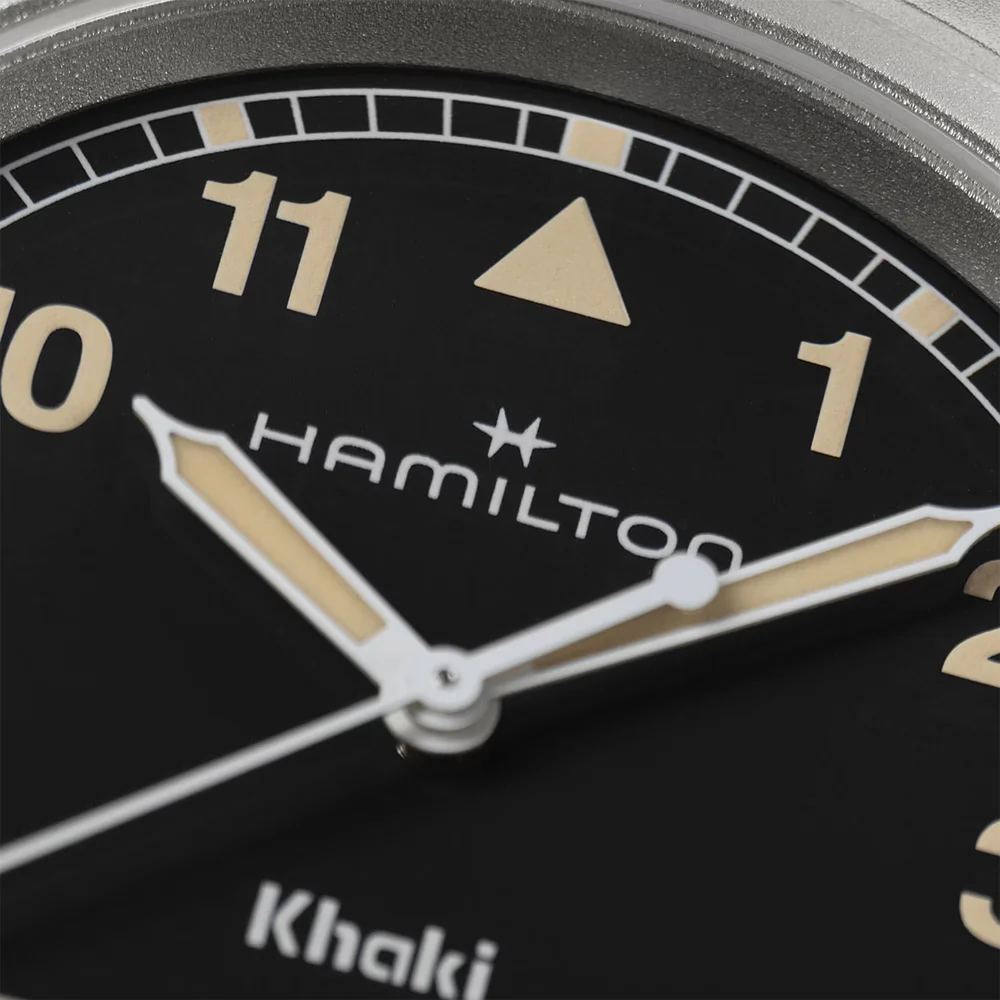 Khaki Field Quartz 38mm - Black w/ Yellow/gold Numerals on Bracelet - Image 3