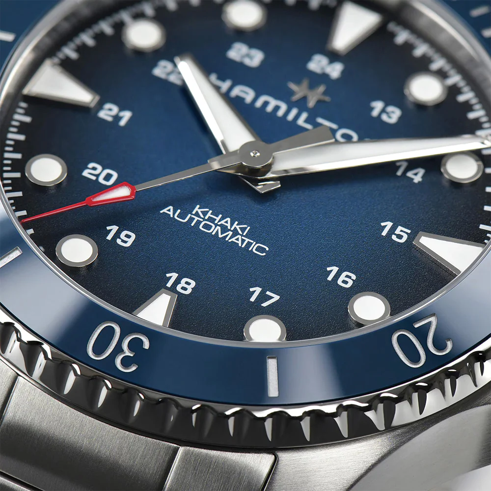 Khaki Navy Scuba Auto 43mm - Blue on Bracelet - Image 4