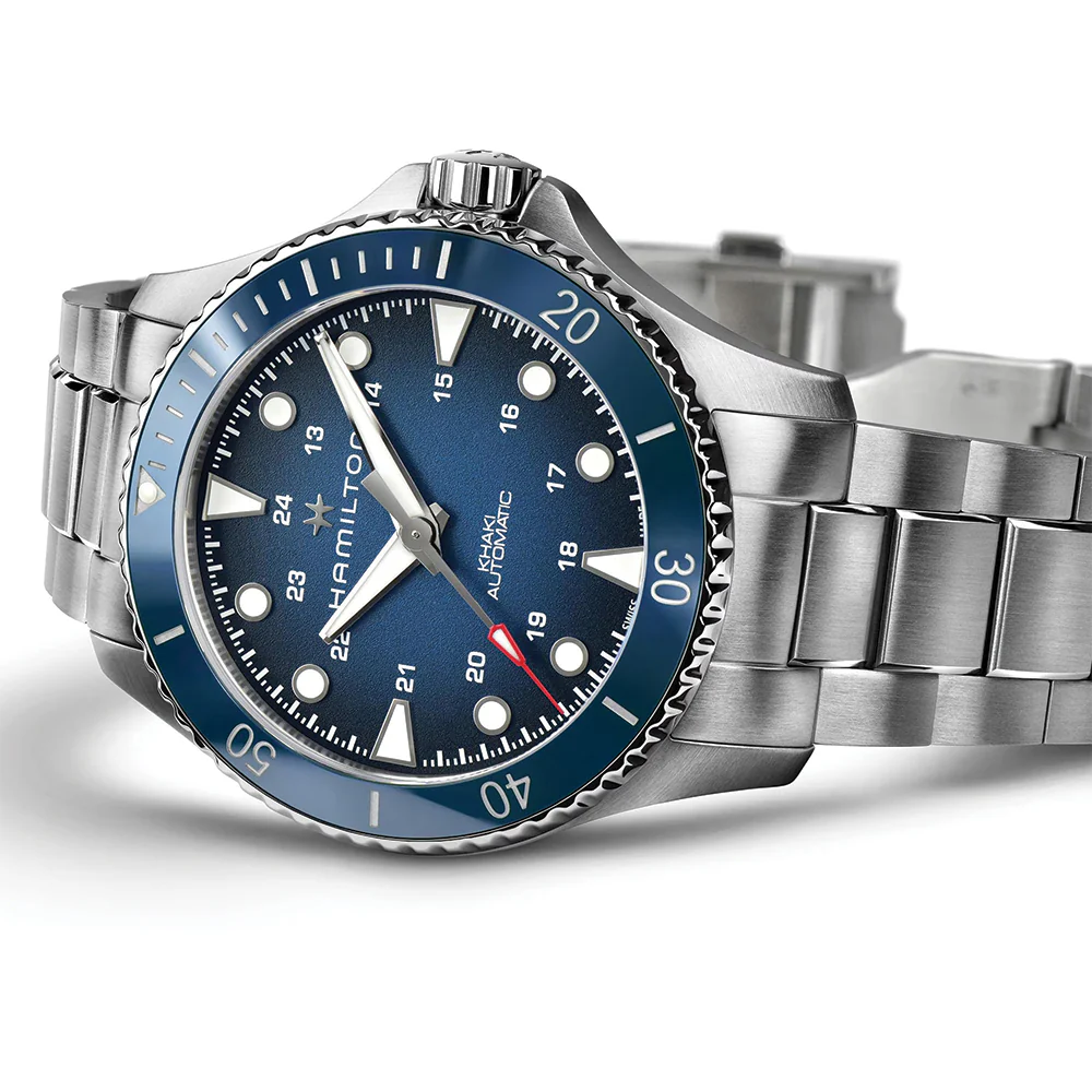 Khaki Navy Scuba Auto 43mm - Blue on Bracelet - Image 6