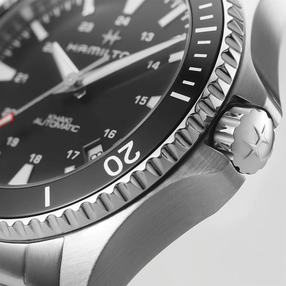 Khaki Navy Scuba Auto 40mm - Black on Bracelet - Image 4