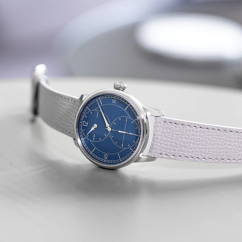 Le Régulateur Gravé Bleu 39mm - Blue on Leather Strap - Image 7