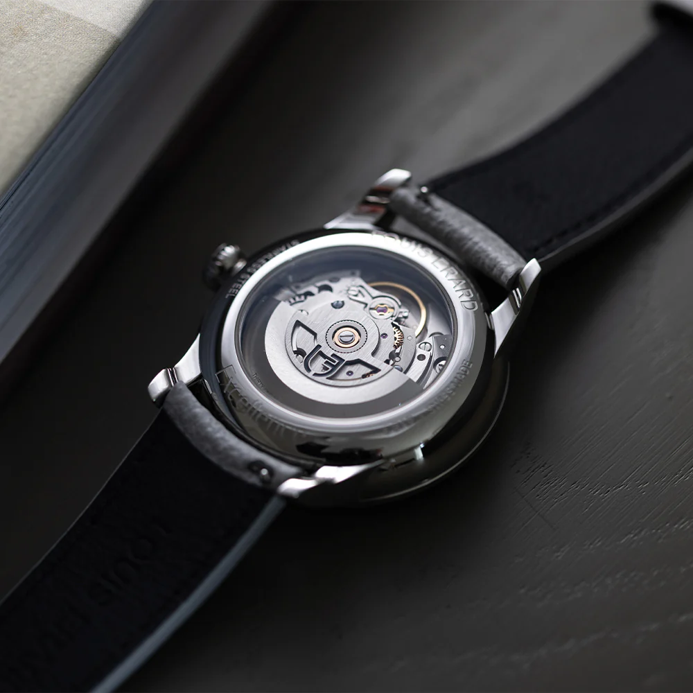 Le Régulateur Gravé Bleu 39mm - Blue on Leather Strap - Image 9