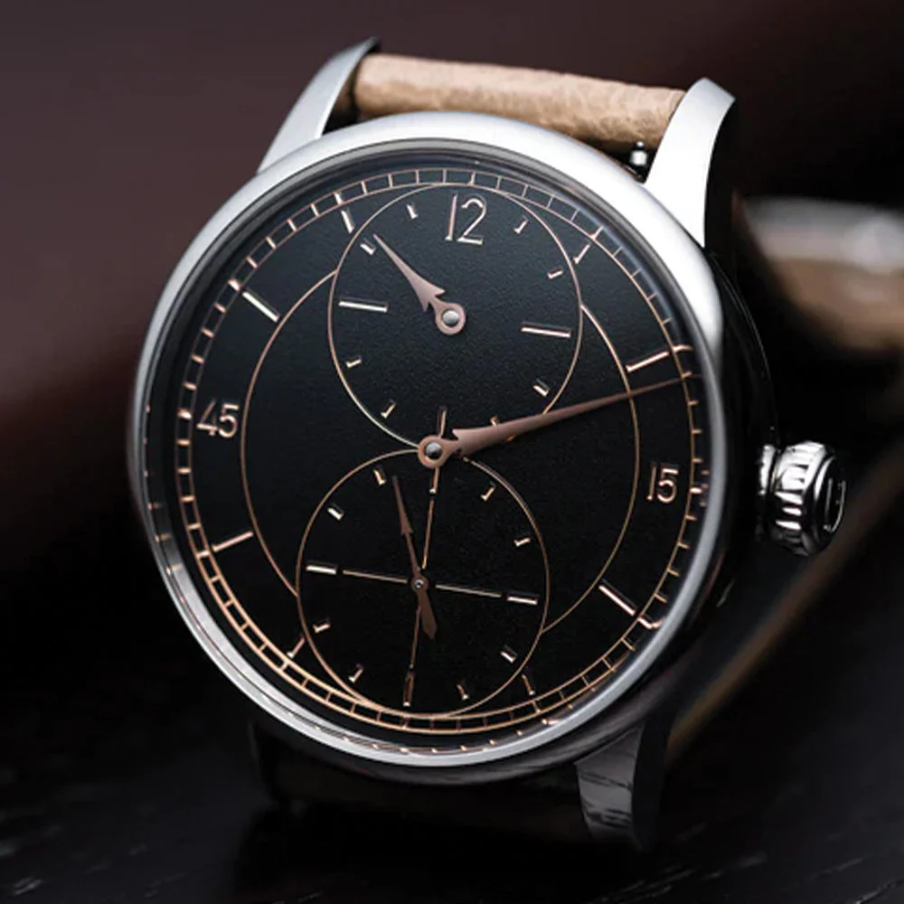 Le Régulateur Gravé Noir 39mm - Black on Leather Strap - Image 4
