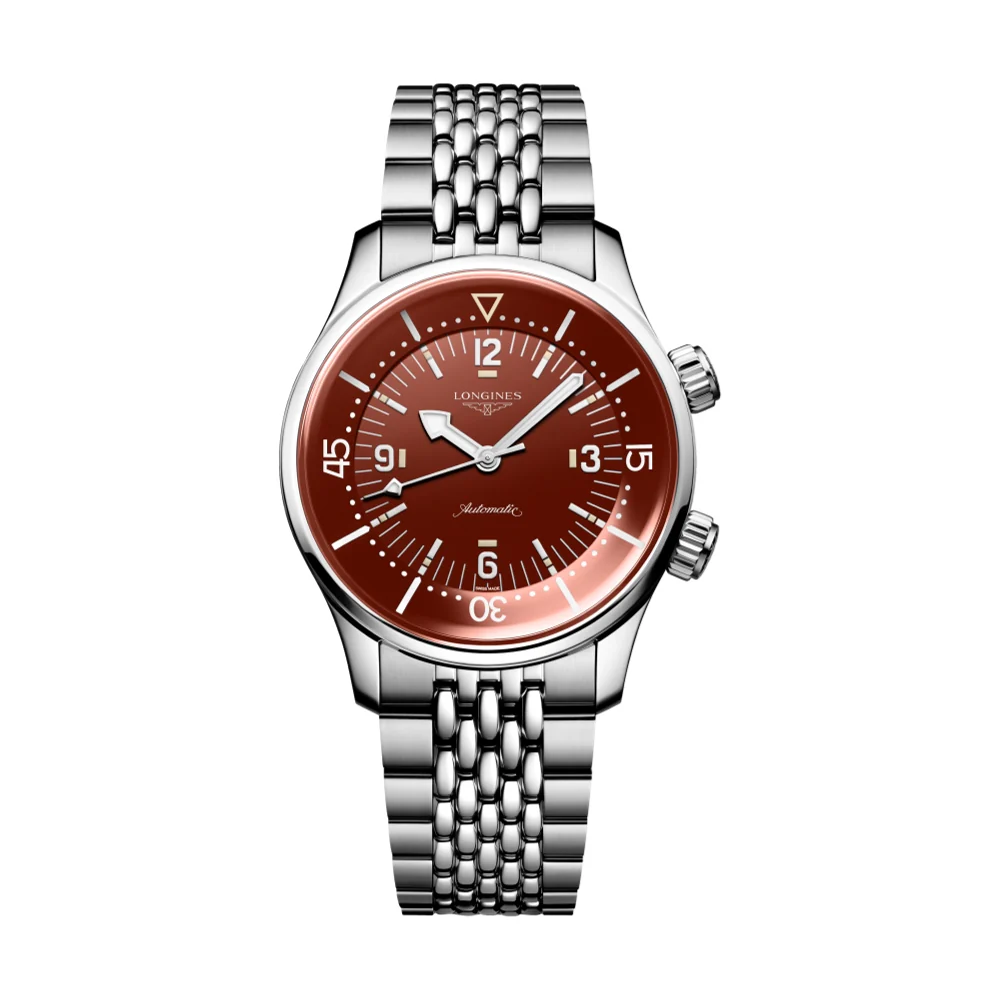 Legend Diver 39mm - Terracotta on Bracelet