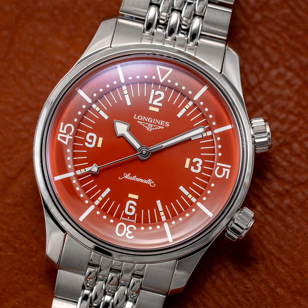 Legend Diver 39mm - Terracotta on Bracelet - Image 5