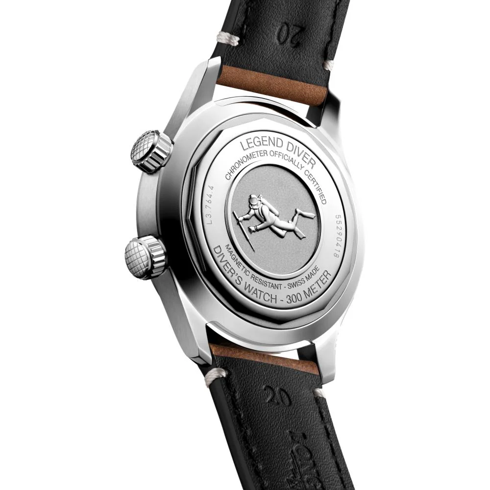 Legend Diver 39mm - Black on Leather Strap - Image 3