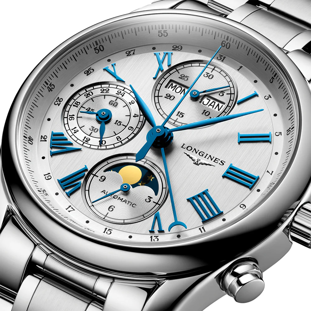 Master Collection Chrono Moonphase 40mm - Silver on Bracelet - Image 5