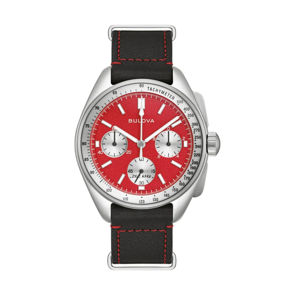 Lunar Pilot "Blood Moon" 43.5mm - on Bracelet - Image 2